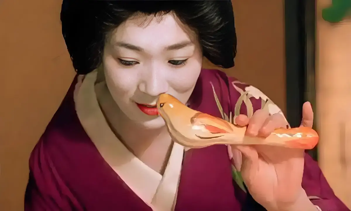 《感官世界》相关资源图片