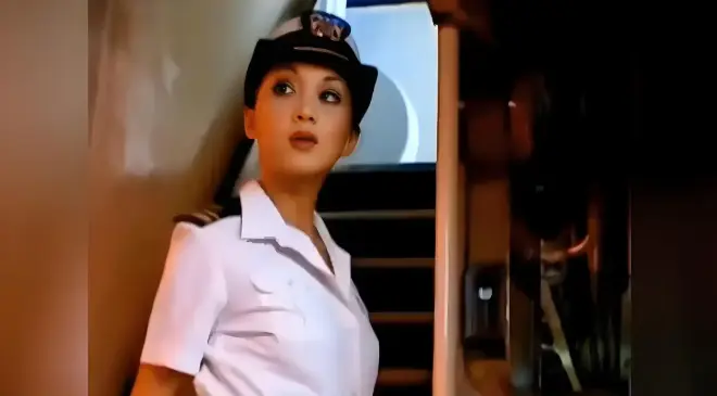《军舰上的女兵》免费无广告HD观看 - 2025剧情片《军舰上的女兵》无删减完整版-樱花动漫网