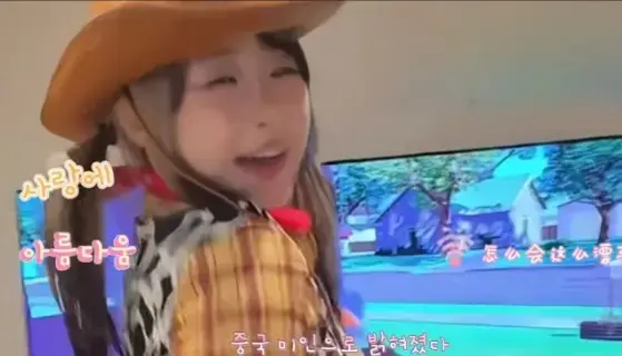 噗噗恋爱vlog系列在线免费看-《pupu噗噗三部曲全系列》呈现西部牛仔影像，用温柔日常带来治愈瞬间