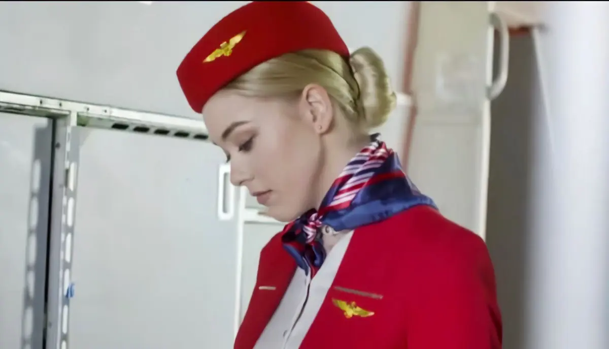 免费观看《法国空姐》，体验私人航空与航空小姐的精彩故事-4K超高清画质-蜜桃影院在线播放