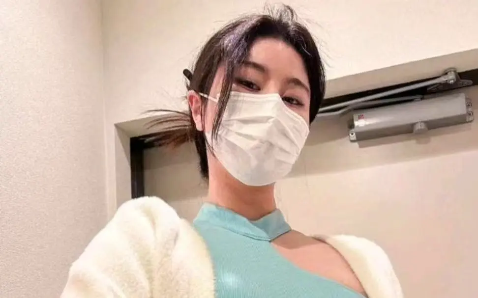 免费获取《OnlyFans每日大赛》徐雅精华集锦