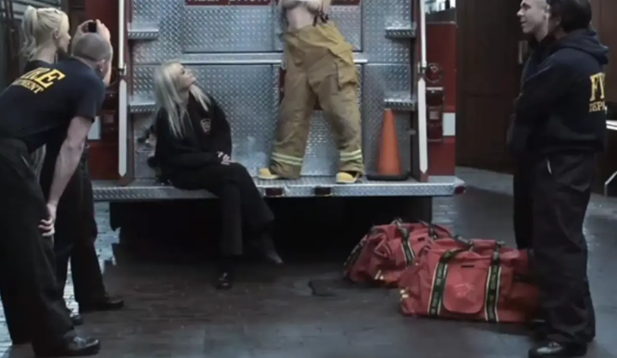 《灭火宝贝2》法版无删减免费观看-法国满天星啄木鸟电影HD高清-第三季全集在线播放