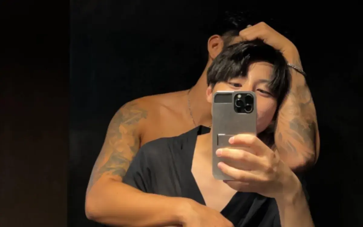 《花臂夫妇 / 花臂夫夫》无删减免费观看-《花臂老师 / 花臂凉太》1080P高清短剧全集在线播放