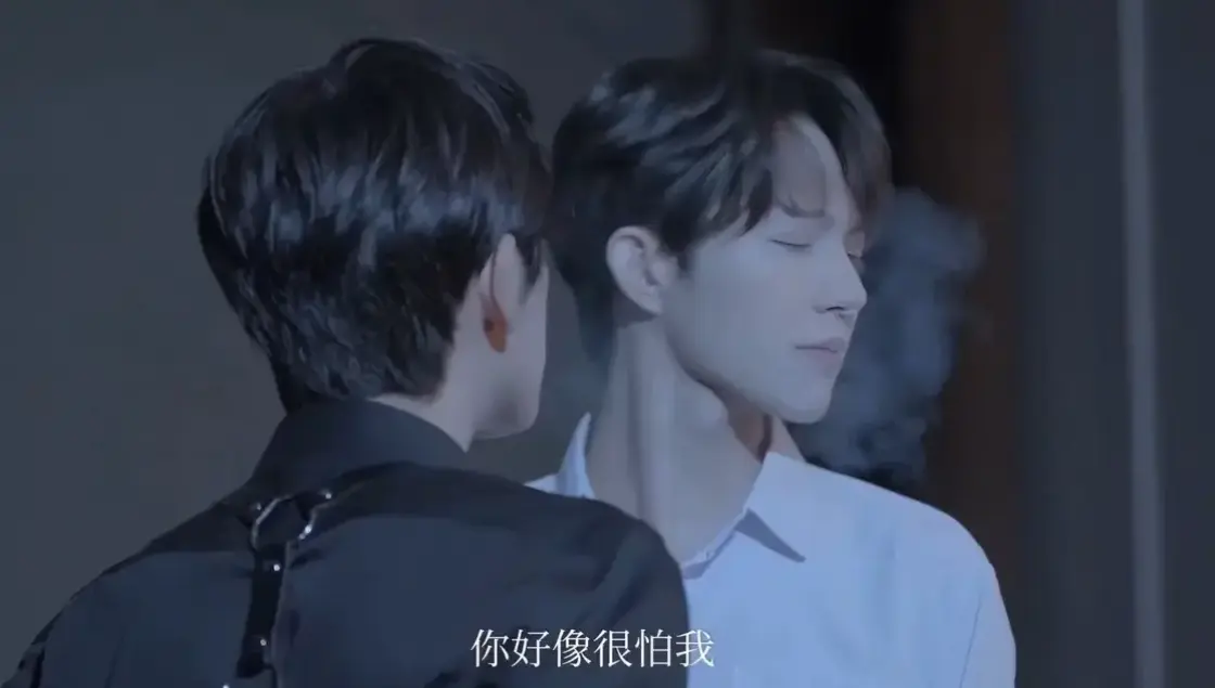 国产短剧《顾禁南囚》上线，顾淮州与温骨科双男主，悬疑氛围十足，全季无删减在线看！《顾禁南囚》必追！