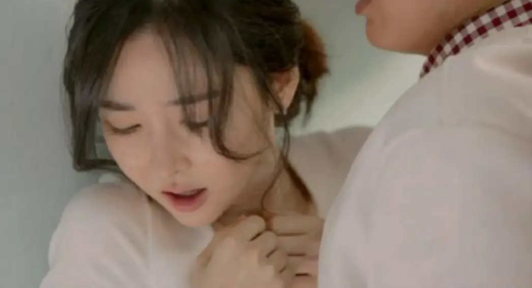 《表妹》720P高清中文字幕电影免费观看-《表妹》电影韩语中字完整版在线观看-《表妹》HD全片免费在线观看-星空影院