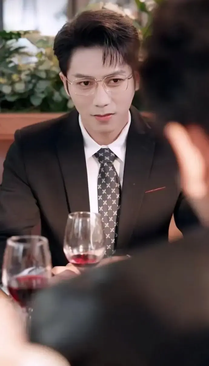 《诱他失控》全季无删减高清版-免费在线观看1080P-全网同步更新资源-超甜BL剧情高能预警