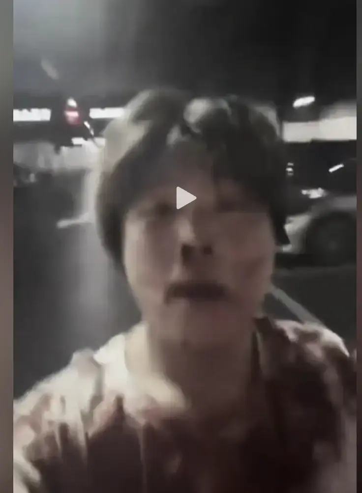 《深圳网红赵俊逸被打视频》蓝光HD无删减完整版，免费在线观看深圳网红赵俊逸被打视频，事件还原全集，网盘资源下载