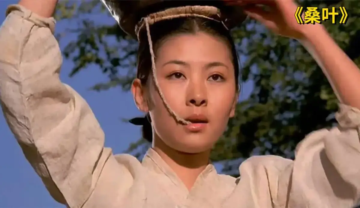 韩国爱情电影《桑叶》未删减版高清免费在线看 - 电影《桑叶》网盘无广告全集无卡顿观看