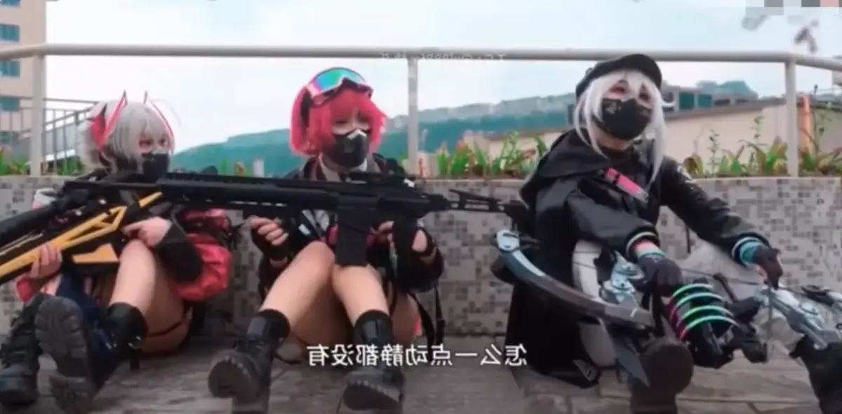 爆火《糖X心三角洲明纱三姐妹》cos麦晓雯无删减版-在线免费看高清1080P-糖X心三角洲明纱三姐妹全视频合集