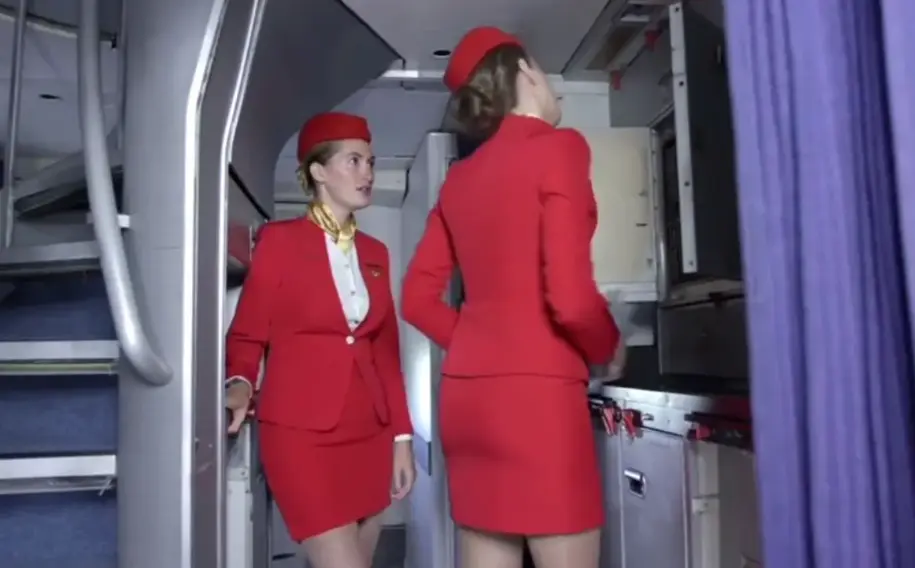 《法国空姐2019(多塞尔航空)》HD高清无删减在线观看-手机免费观看全集-法国空姐电影完整版播放-法国电影